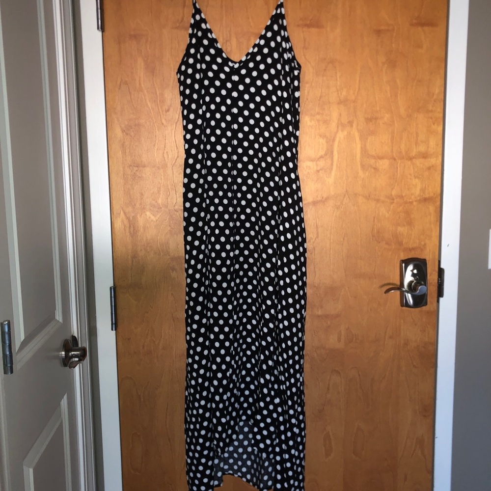 Women’s Black& White Polka Dot Dress.